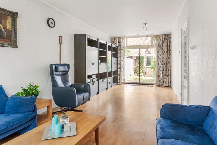 Foto 10 van Anna van Burenstraat 39