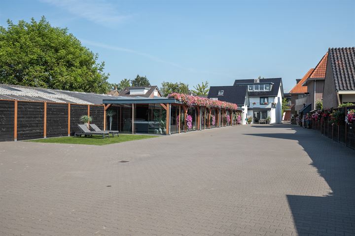 Bekijk foto 54 van Marktstraat 25