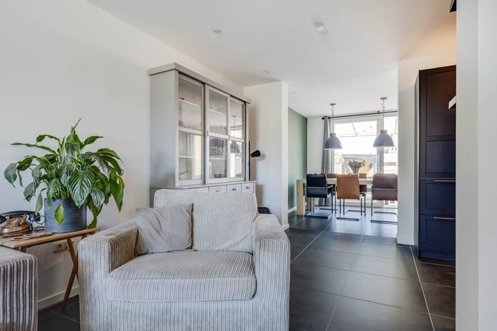 Foto 12 van Van Lennepstraat 9