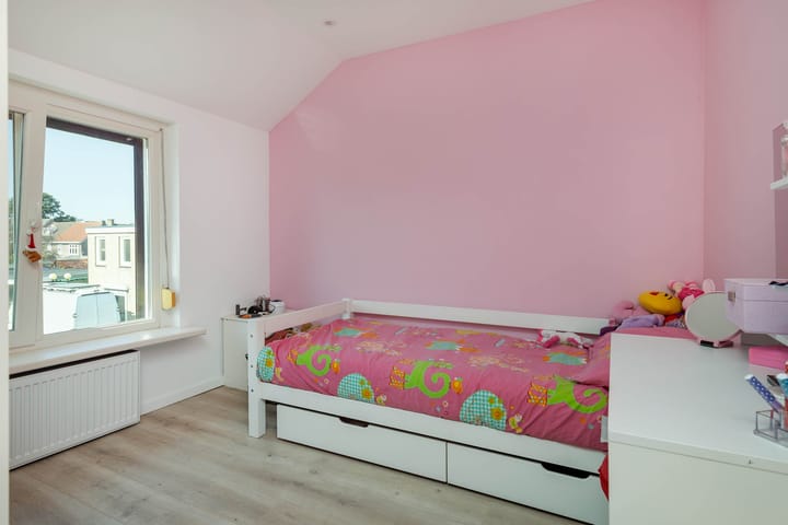 Foto 18 van Van Lennepstraat 9