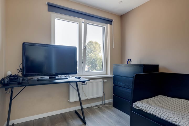 Foto 21 van Van Lennepstraat 9