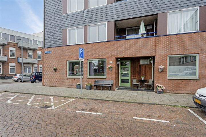 View photo 5 of Beverstraat 110