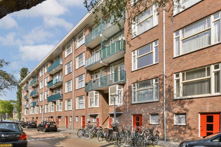 Bekijk foto 1 van Hofwijckstraat 22-1