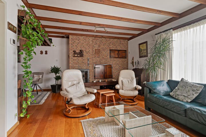 Photo 16 of Merelstraat 9