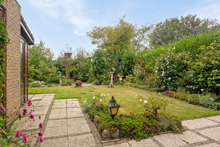 Photo 32 of Merelstraat 9