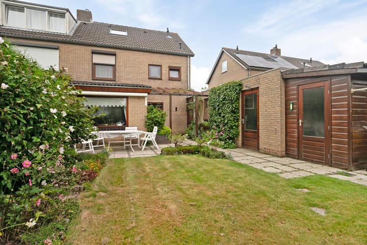 Foto 35 van Merelstraat 9