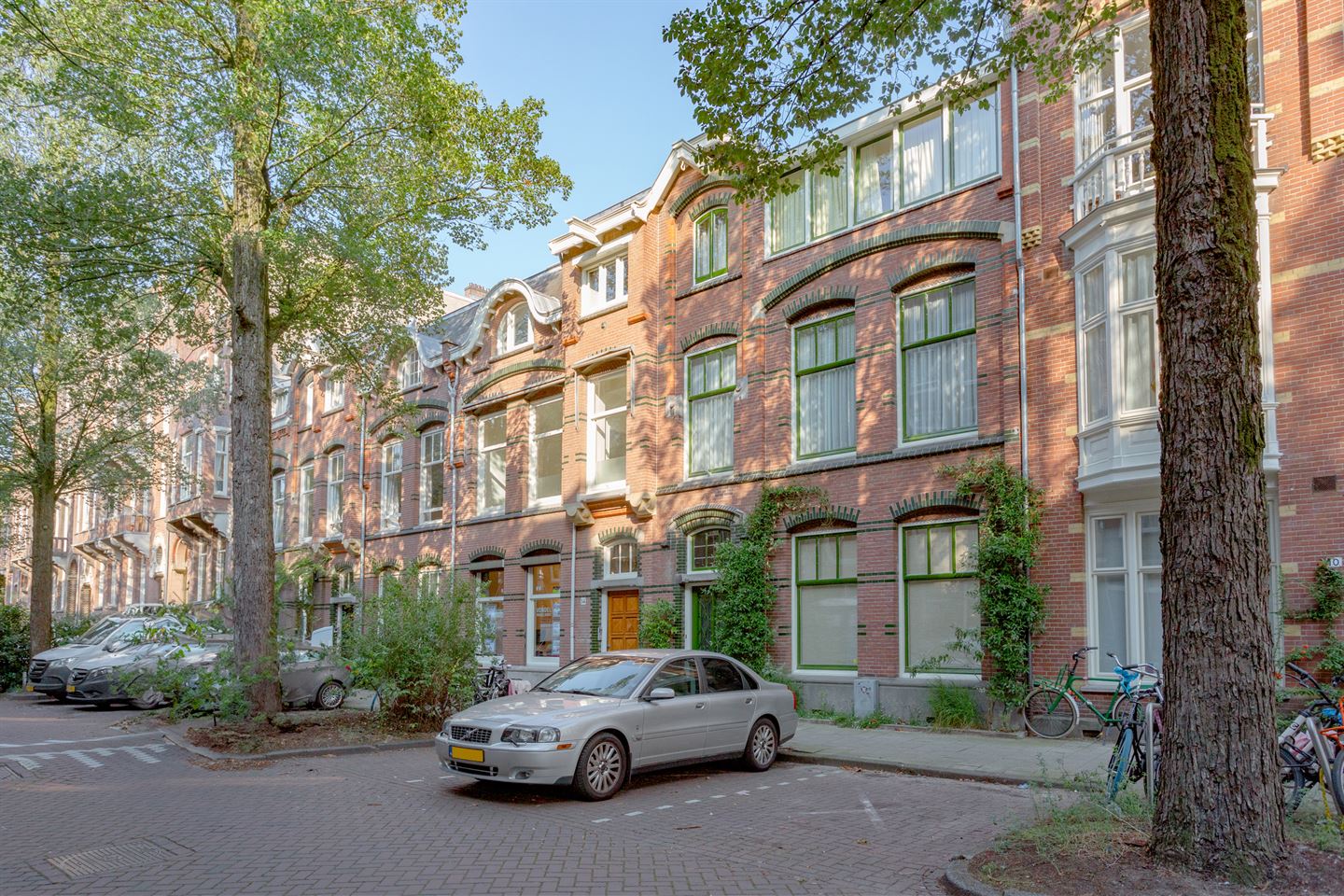 Bekijk foto 1 van Johannes Verhulststraat 14 2