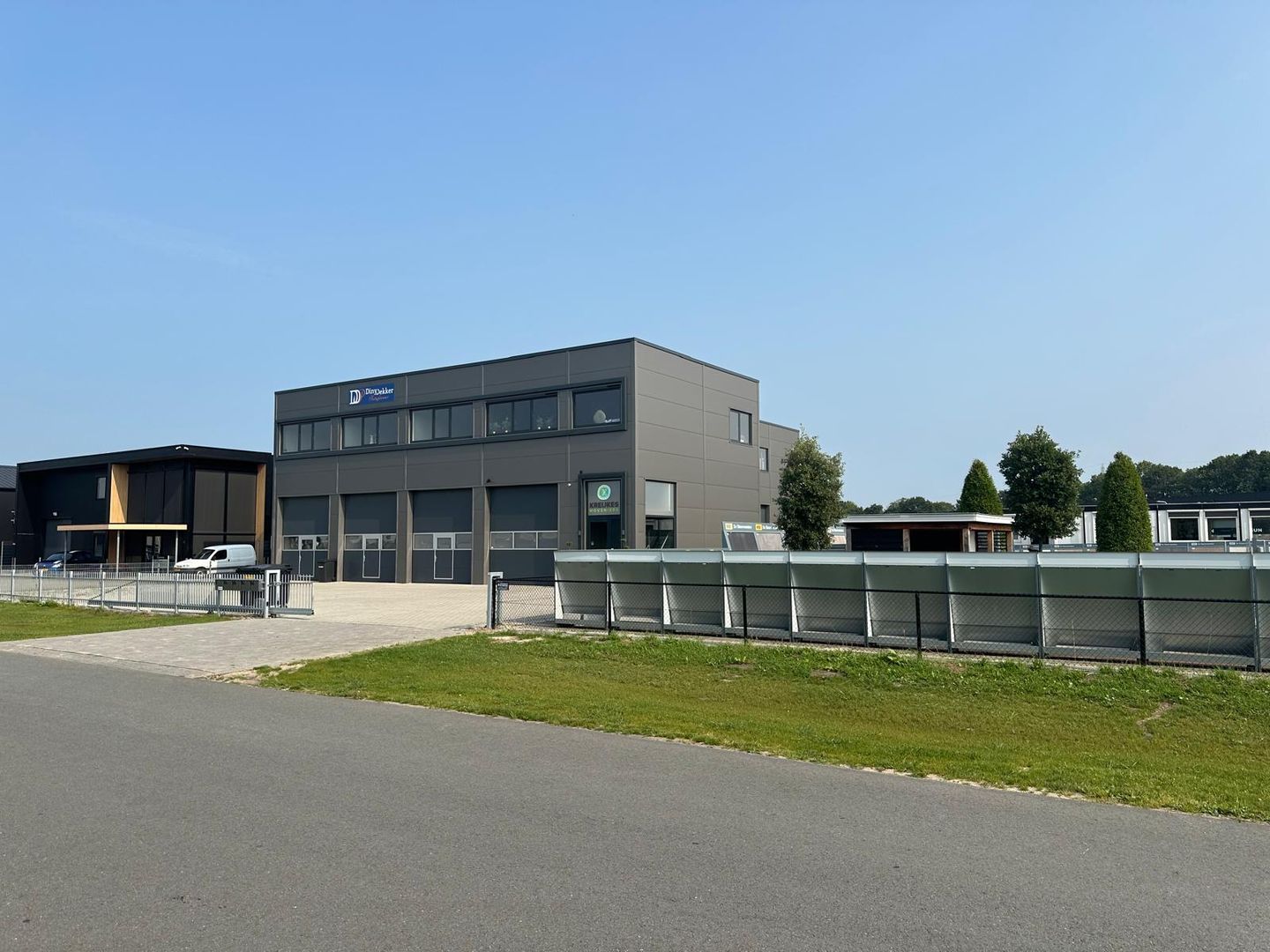 Bekijk foto 2 van Vijverweg 8-d