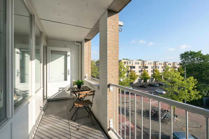 View photo 25 of Brentanostraat 22