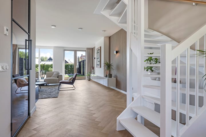 Foto 12 van Weegbree 10