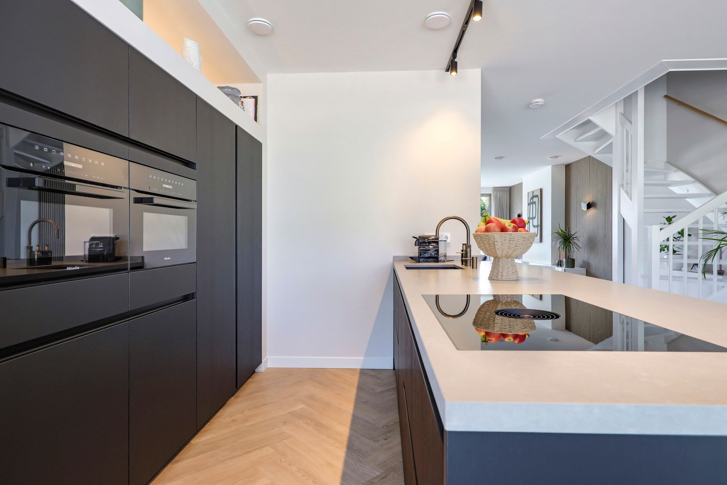 Foto 25 van Weegbree 10