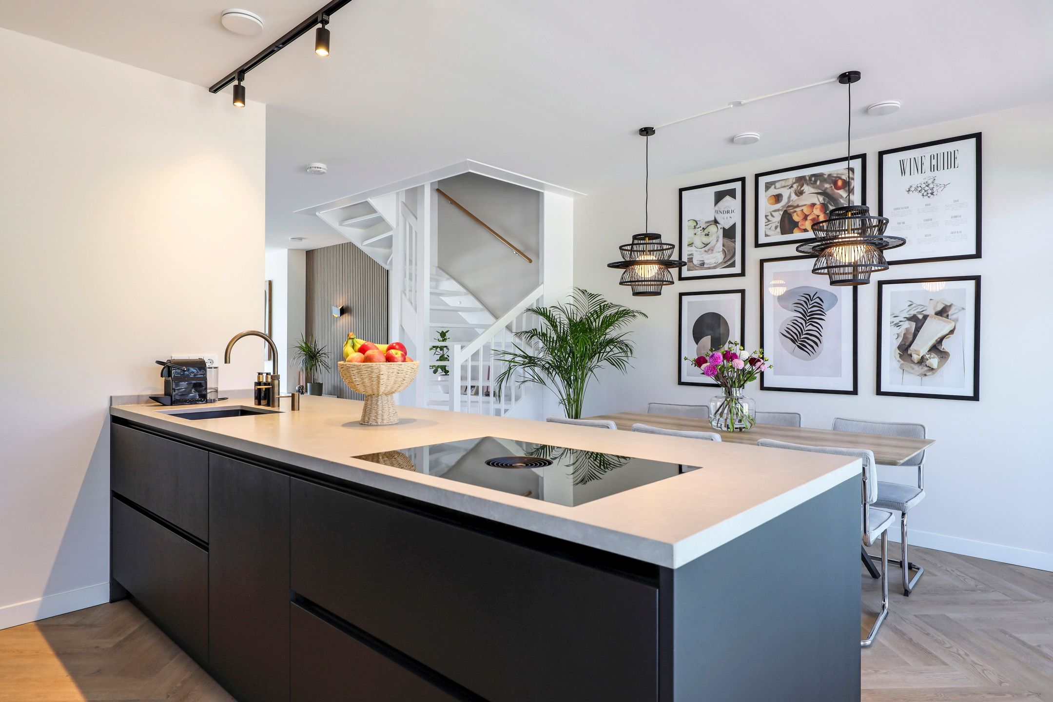 Foto 27 van Weegbree 10