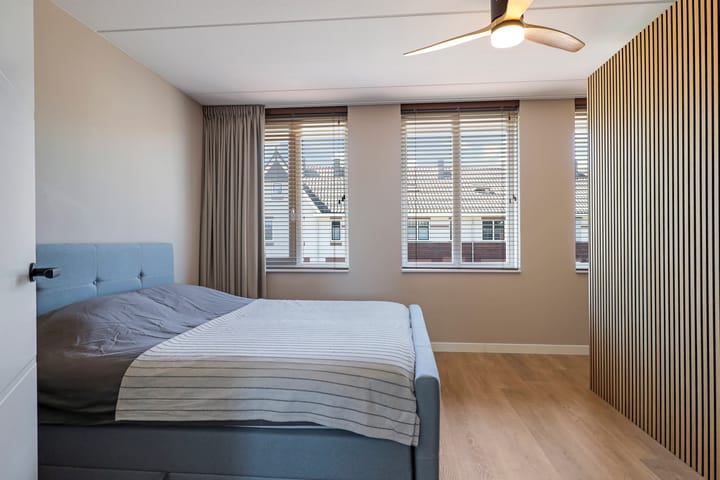 Foto 33 van Weegbree 10