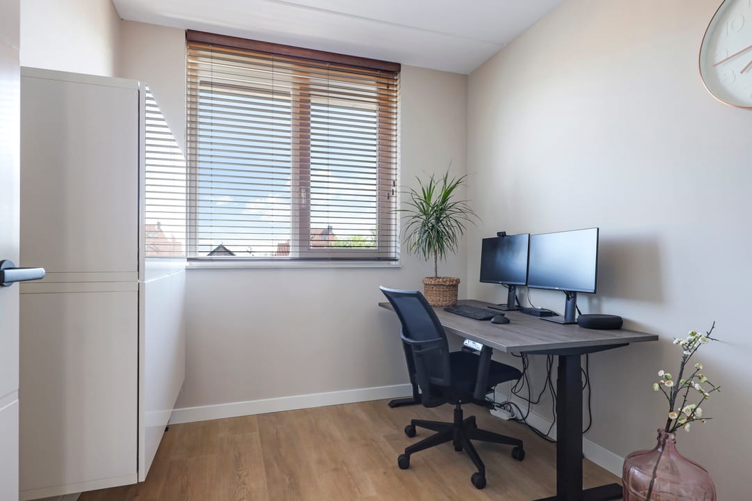 Foto 43 van Weegbree 10