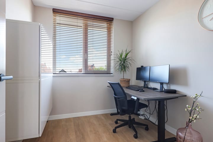 Foto 43 van Weegbree 10