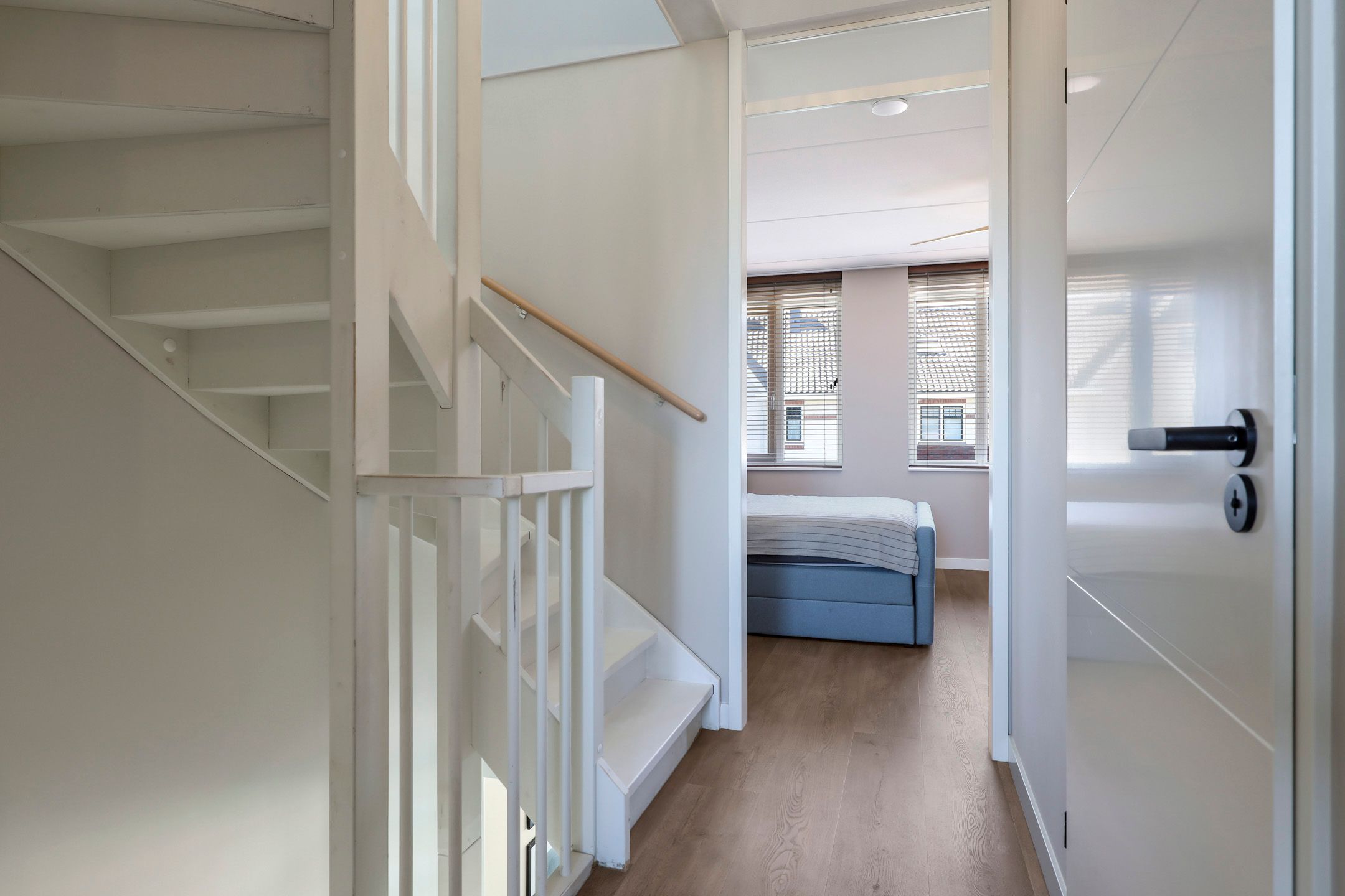 Foto 45 van Weegbree 10