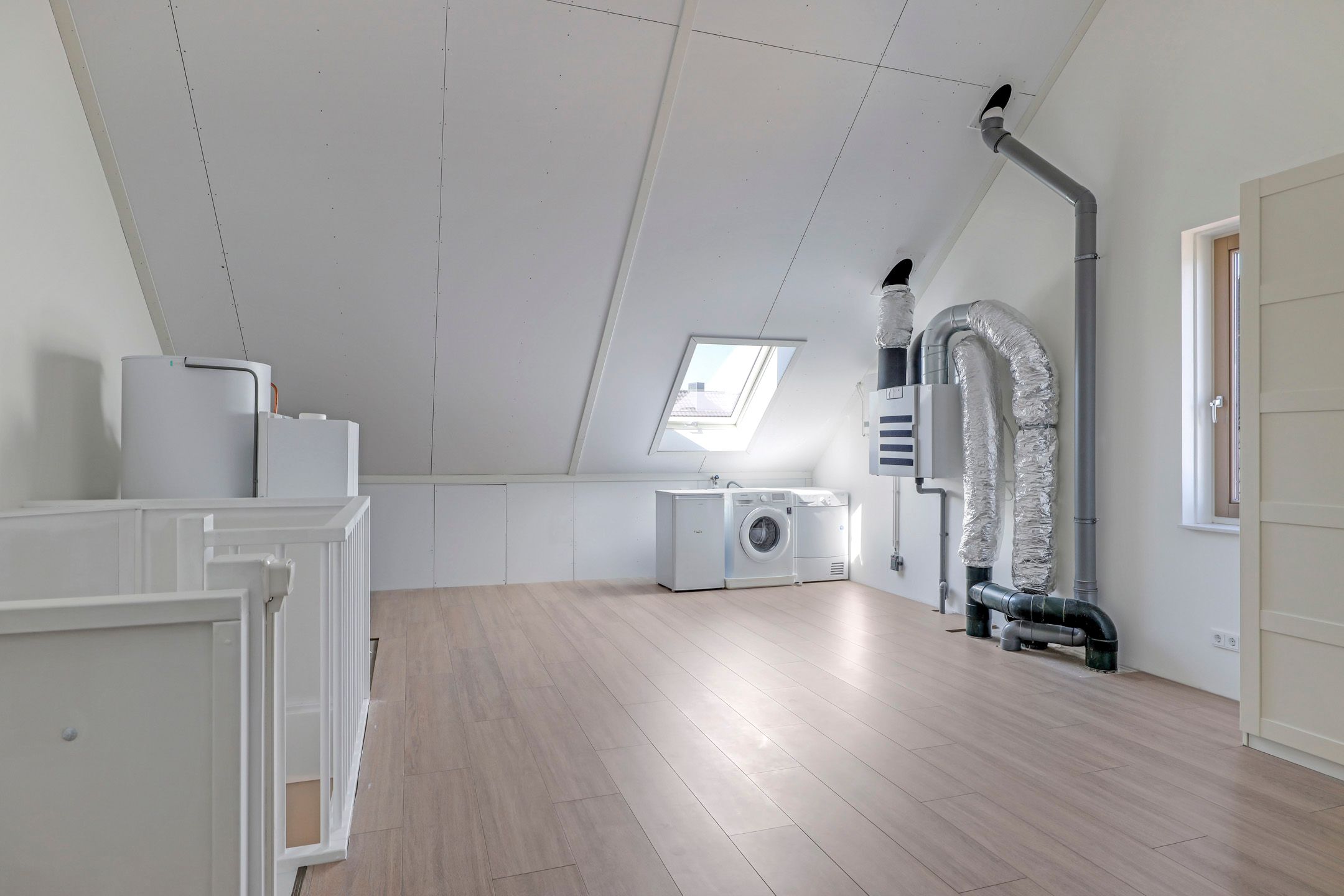 Foto 48 van Weegbree 10