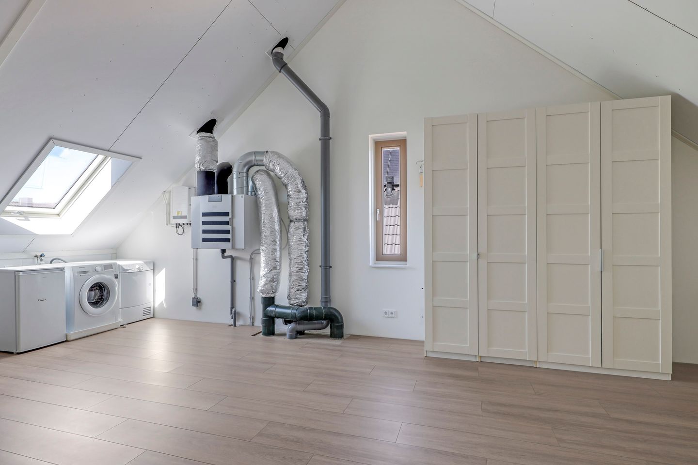 Foto 49 van Weegbree 10