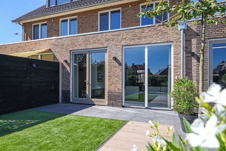 Foto 59 van Weegbree 10