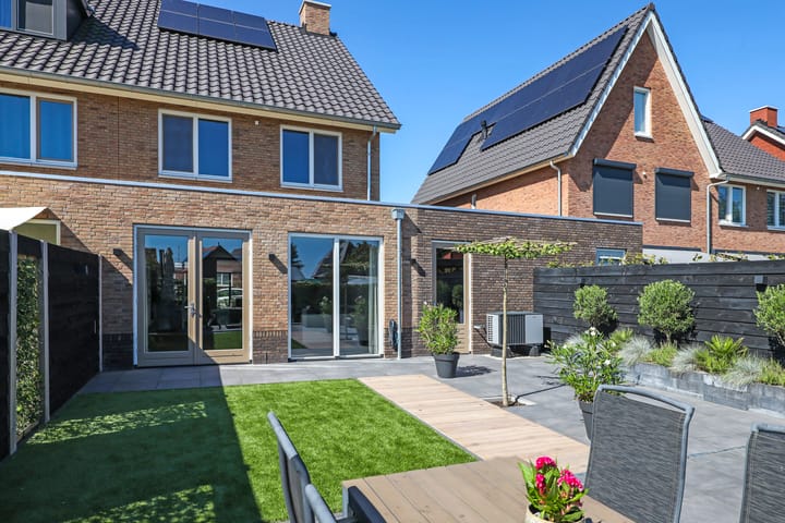 Foto 64 van Weegbree 10