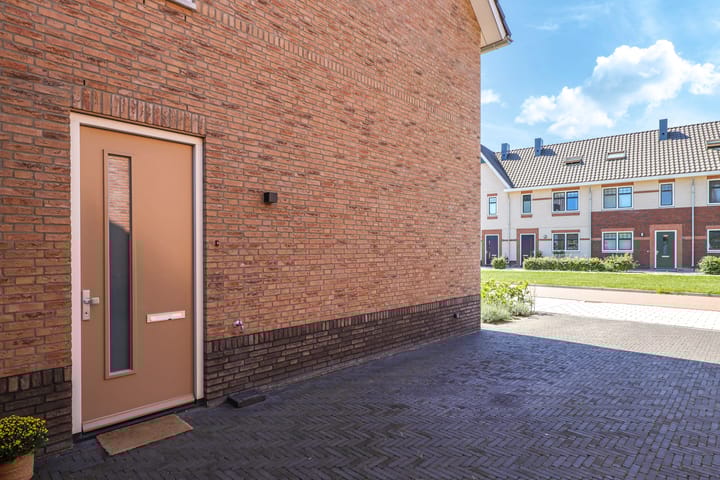 Foto 67 van Weegbree 10