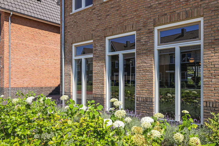 Foto 69 van Weegbree 10