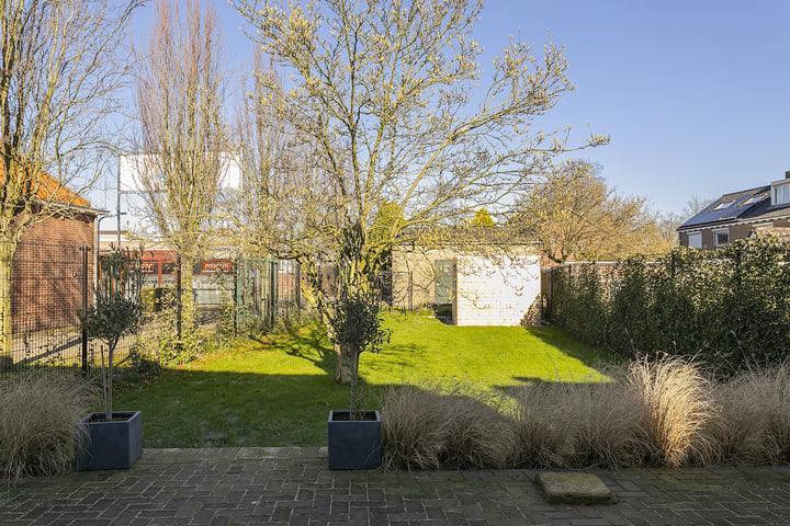 Bekijk foto 19 van Spoorstraat 55