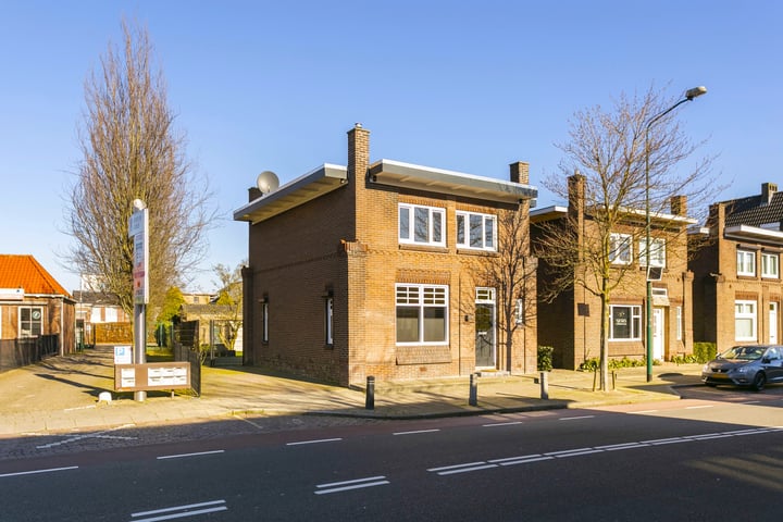 Bekijk foto 21 van Spoorstraat 55