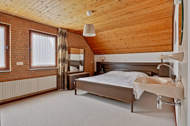 Foto 15 van Burgemeester Notermansstraat 28