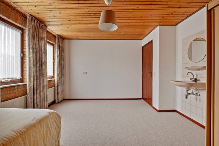 Foto 18 van Burgemeester Notermansstraat 28