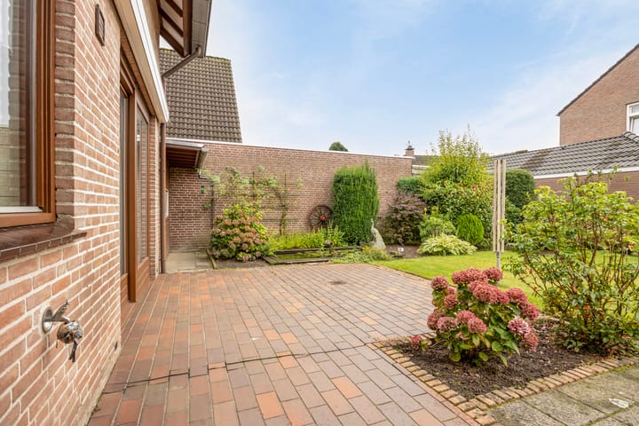 Foto 30 van Burgemeester Notermansstraat 28