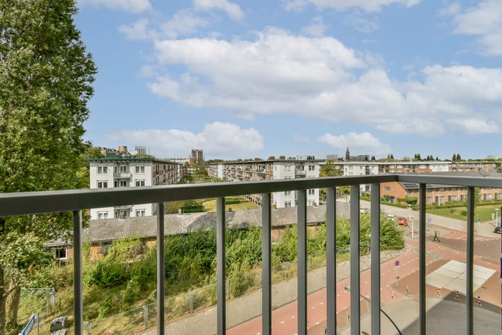 Foto 8 van Leeuwendalersweg 9