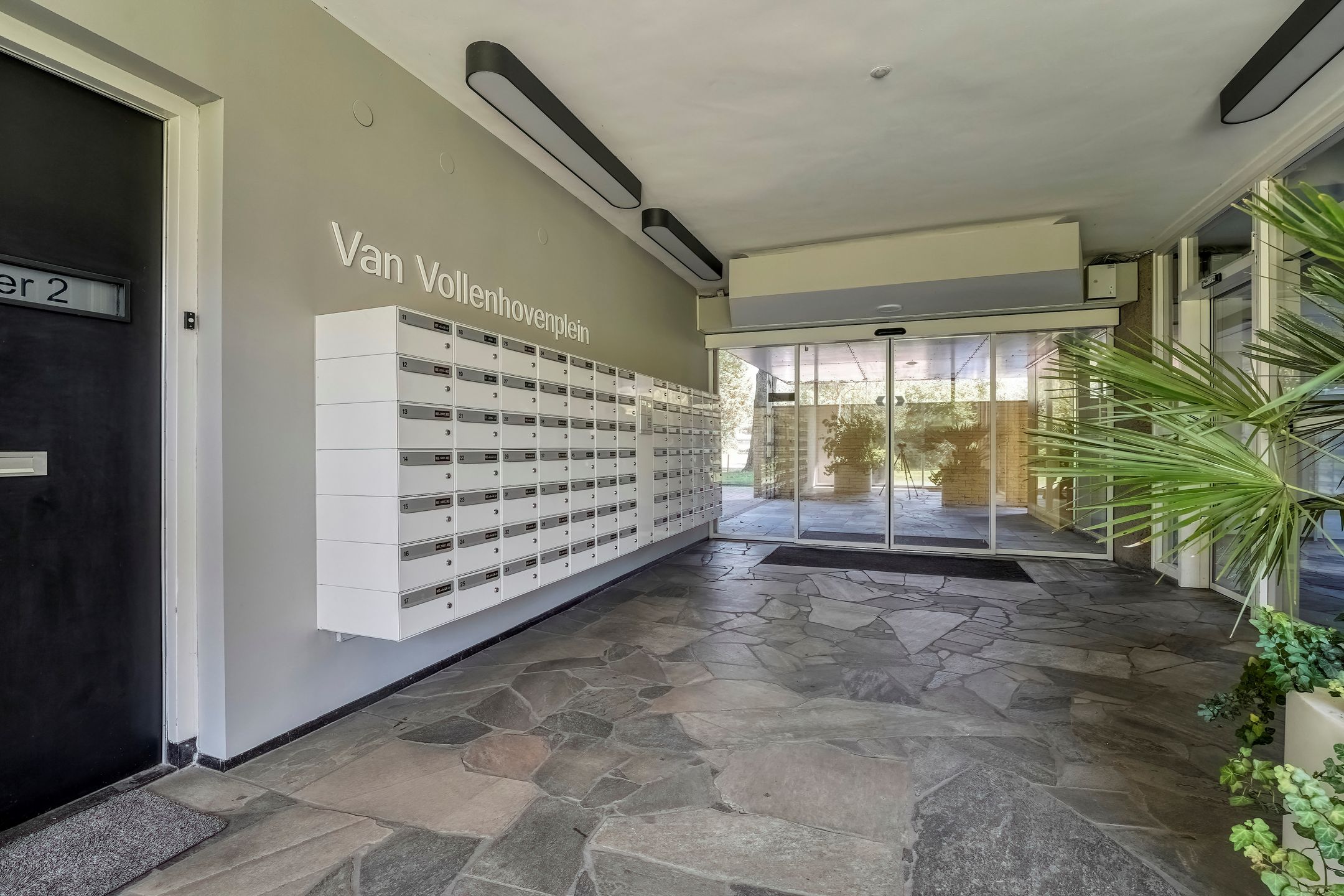 Foto 9 van Van Vollenhovenplein 49