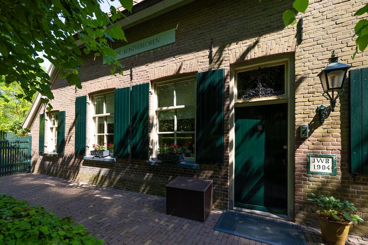 View photo 33 of Vrochterdijk 15