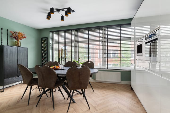 Photo 6 of Oostvoornsestraat 23-A