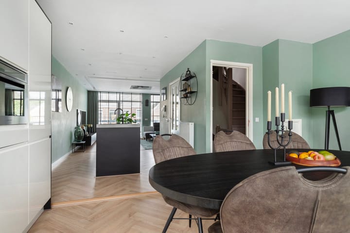 Photo 14 of Oostvoornsestraat 23-A