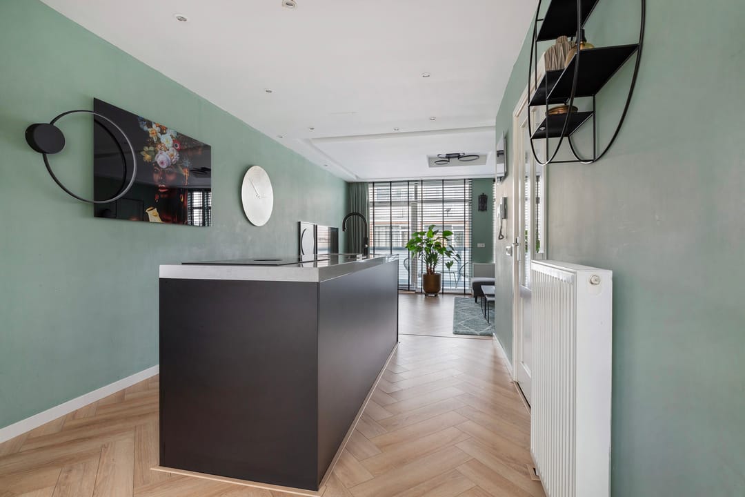 Foto 16 van Oostvoornsestraat 23-A