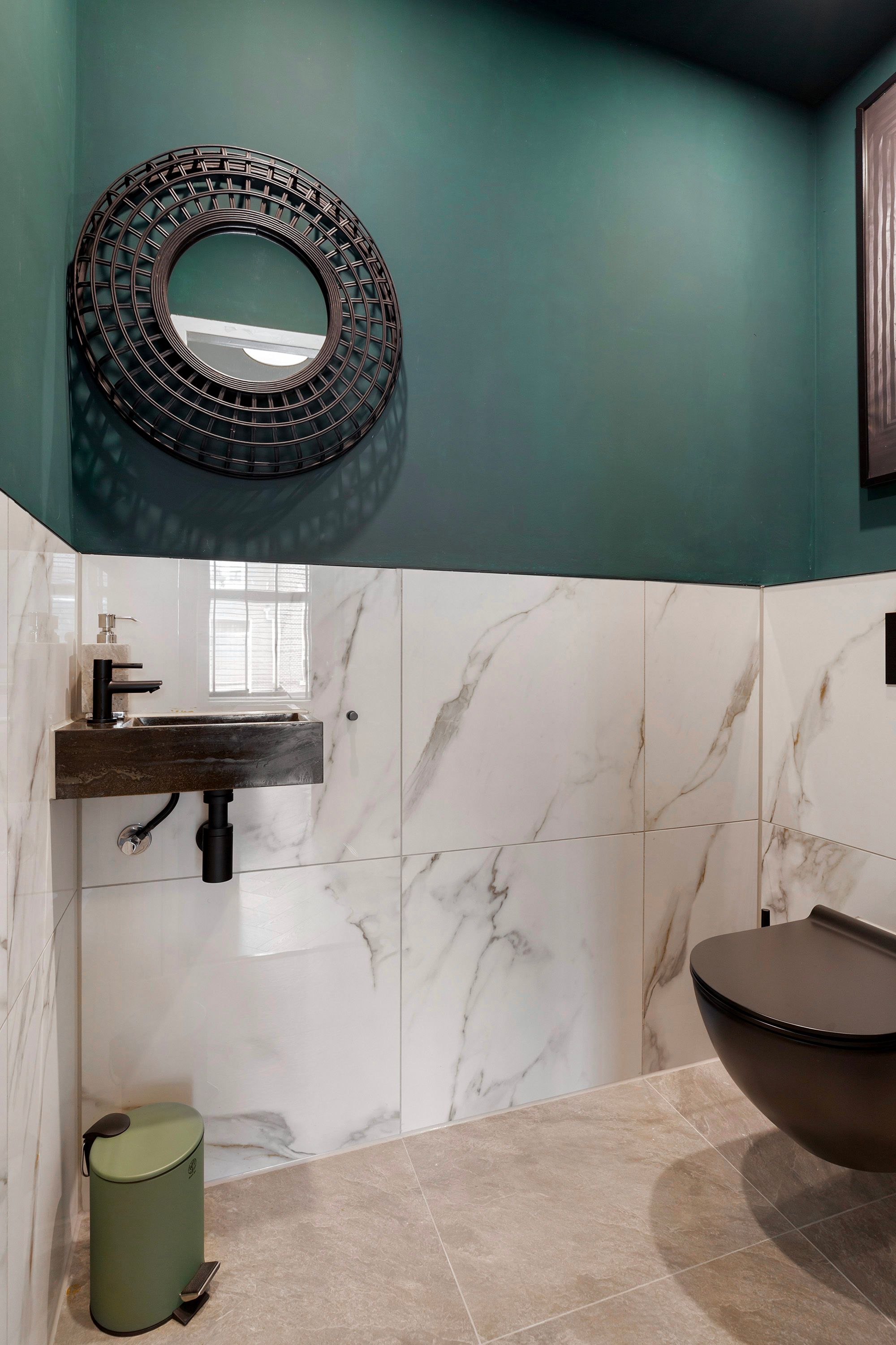 Foto 21 van Oostvoornsestraat 23-A