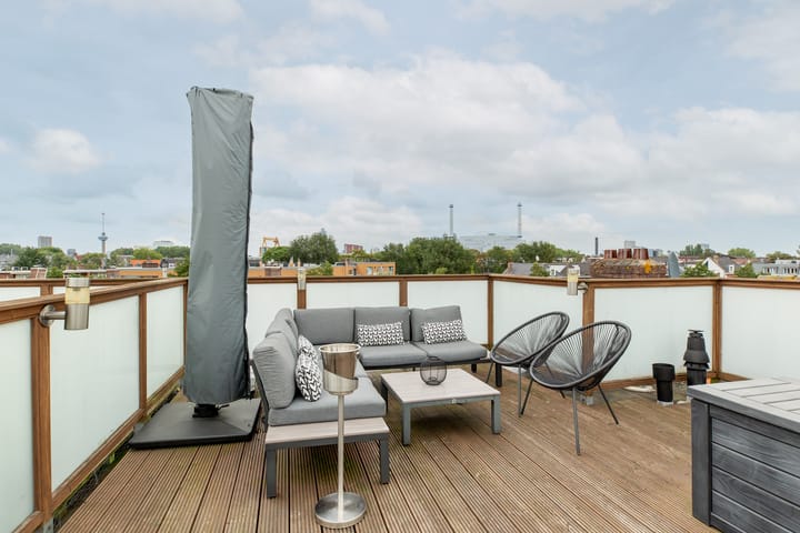 Photo 36 of Oostvoornsestraat 23-A