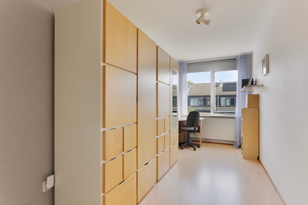 Photo 13 of Marty Feldmanstraat 59