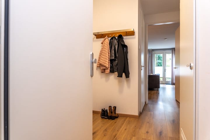 Photo 4 of Schependomlaan 16-A