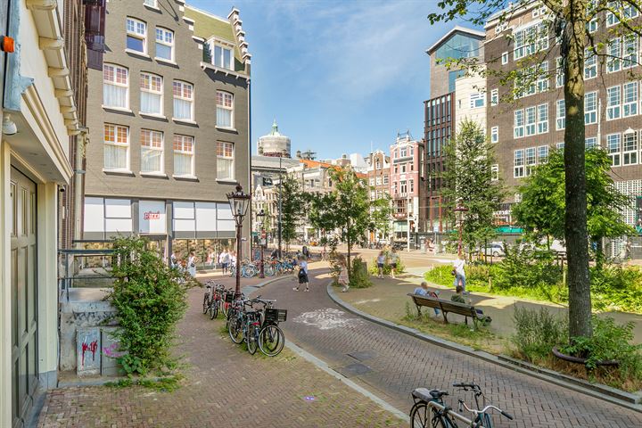 Bekijk foto 3 van Nieuwezijds Voorburgwal 270-H