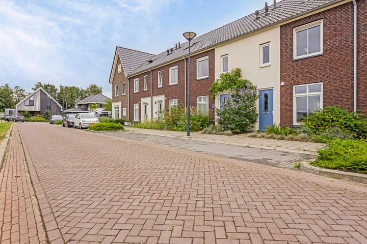 View photo 39 of Blazoenlaan 17