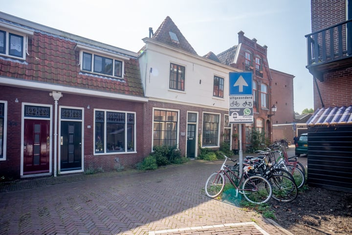 View photo 42 of Baanstraat 30