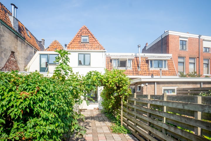 View photo 32 of Baanstraat 30