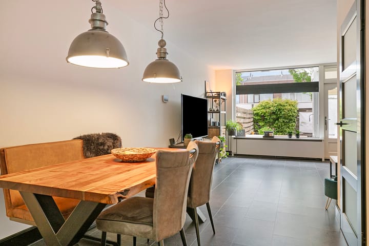 Foto 12 van Robinia 9