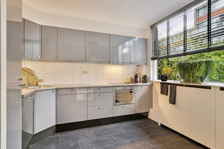 Foto 13 van Robinia 9