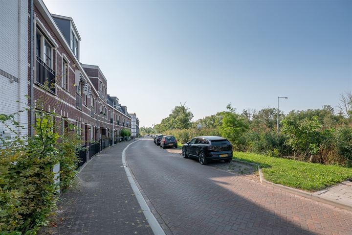 View photo 28 of Fort Heemstedestraat 69