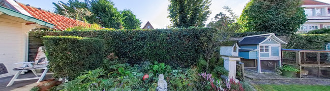 View 360° photo of Achtertuin of Doorntjes 37