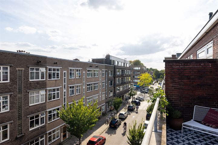 View photo 30 of Van der Meydestraat 9-A